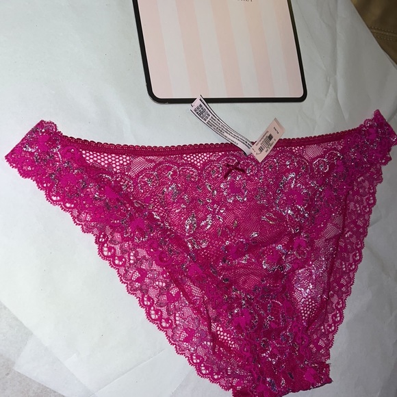 (XL) Victoria’s Secret Allure Shine Cheeky Panty - Picture 4 of 15